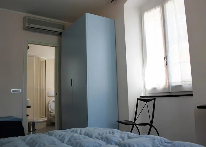 Πανσιόν Affittacamere Delaide 3*